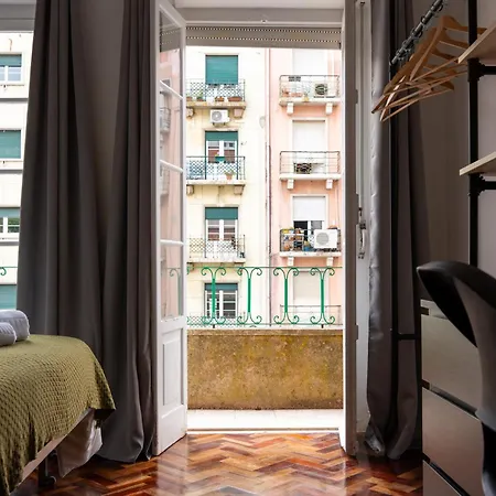 Alameda Apartments & Rooms-3